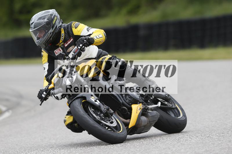 /Archiv-2025/08 20.04.2025 Speer Racing ADR/Gruppe gruen/228